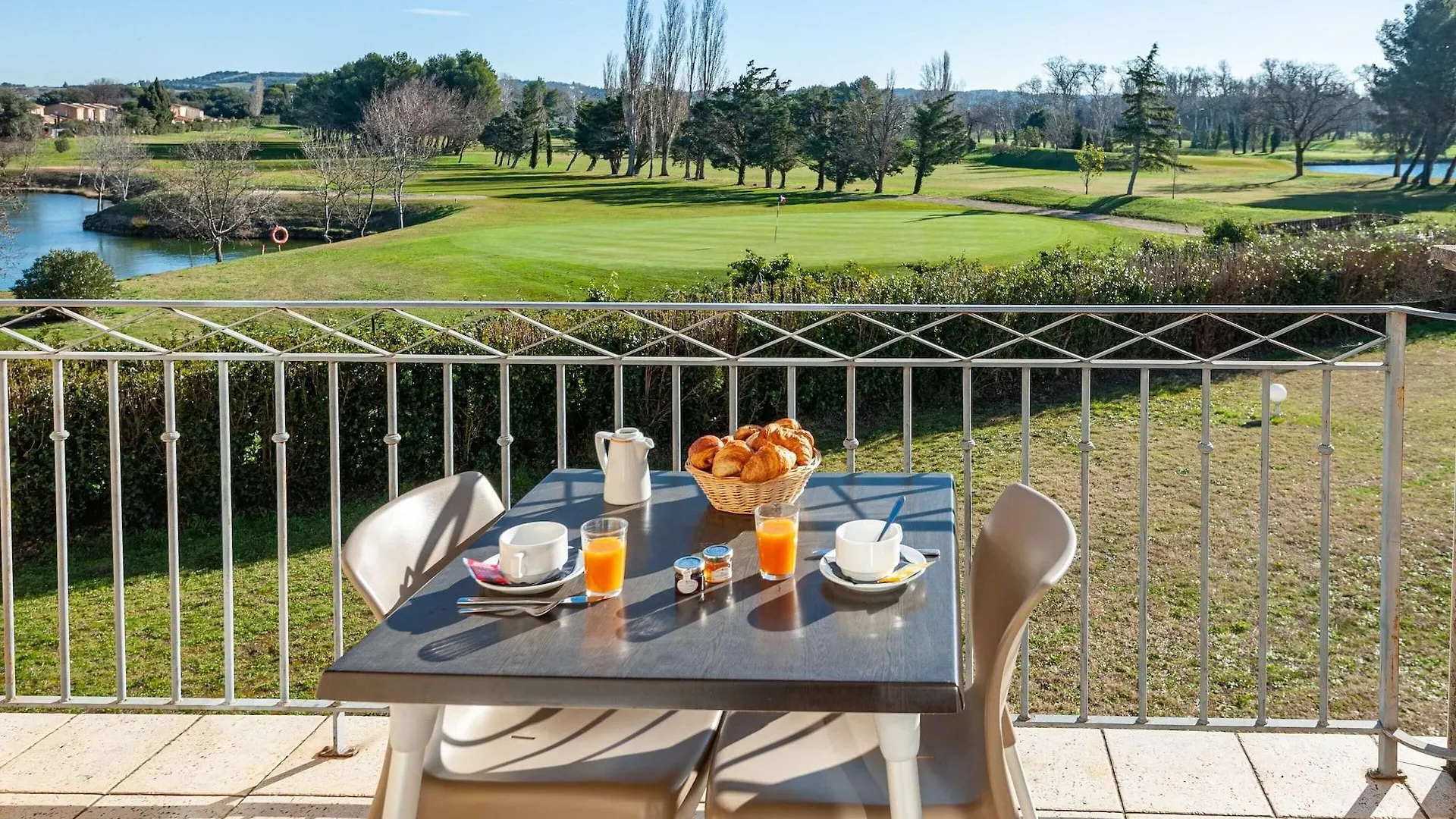 Residhotel Golf Grand Avignon Vedène 3*,  Francia