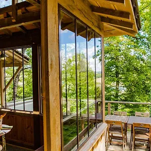 https://domaine-descapa.midi-pyreneeshotels.com