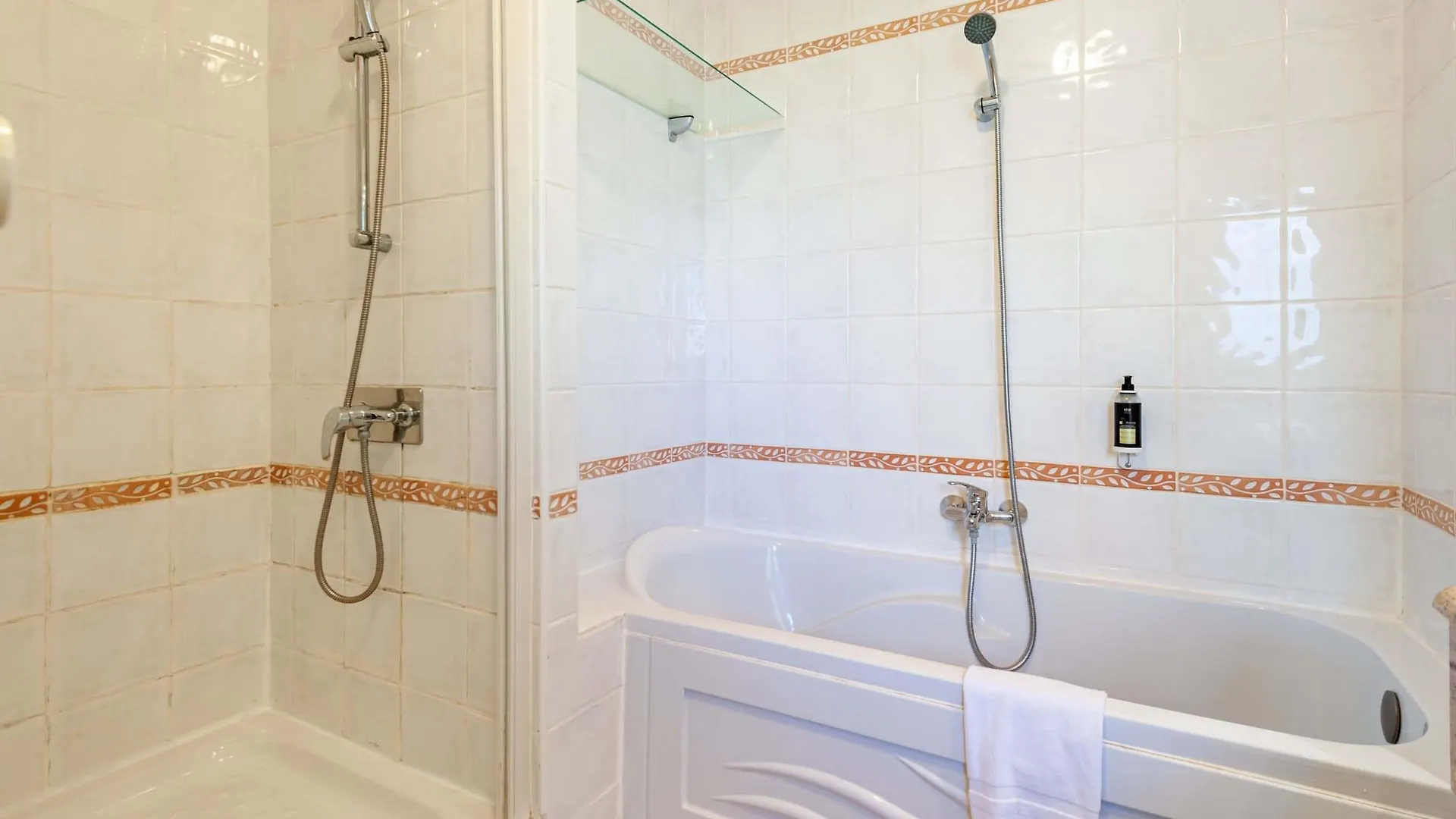 *** Aparthotel Residhotel Golf Grand Avignon Vedène Francia